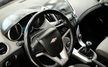 Chevrolet Cruze II, 2013 год, 811 000 рублей, 13 фотография