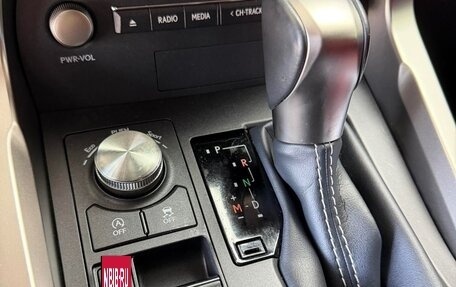 Lexus NX I, 2021 год, 2 500 000 рублей, 13 фотография