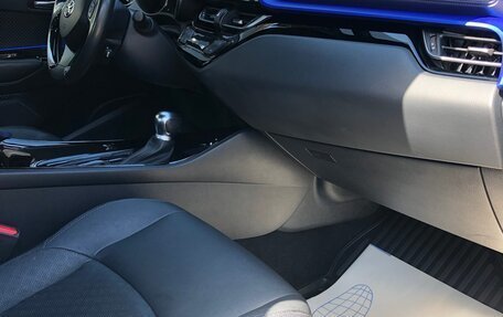 Toyota C-HR I рестайлинг, 2019 год, 7 фотография