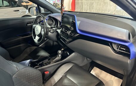 Toyota C-HR I рестайлинг, 2019 год, 22 фотография