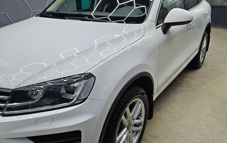 Volkswagen Touareg III, 2015 год, 3 000 000 рублей, 2 фотография