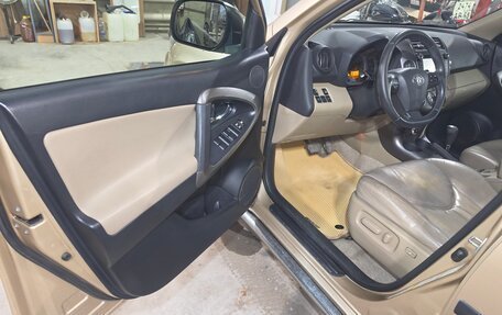 Toyota RAV4, 2010 год, 1 370 000 рублей, 7 фотография