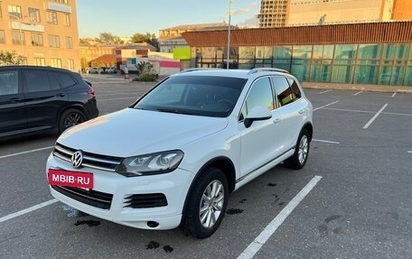 Volkswagen Touareg III, 2012 год, 1 900 000 рублей, 2 фотография