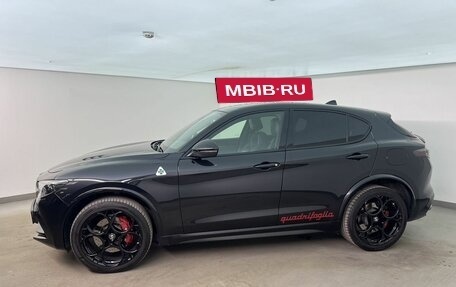 Alfa Romeo Stelvio, 2018 год, 4 300 000 рублей, 5 фотография