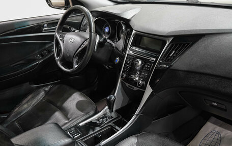 Hyundai Sonata VI, 2011 год, 1 199 000 рублей, 11 фотография