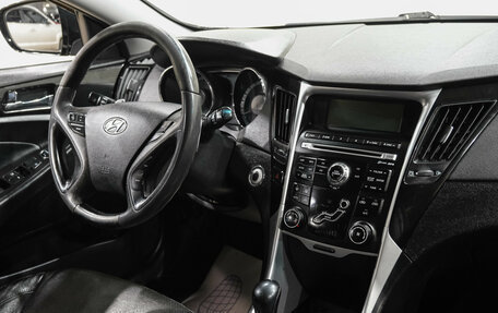 Hyundai Sonata VI, 2011 год, 1 199 000 рублей, 15 фотография