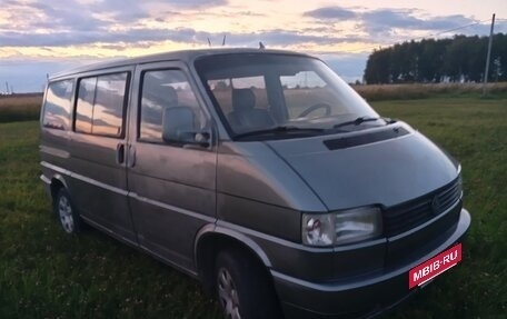 Volkswagen Multivan T4, 1992 год, 800 000 рублей, 3 фотография
