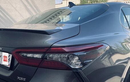 Toyota Camry, 2021 год, 3 250 000 рублей, 4 фотография