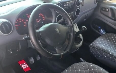 Peugeot Partner II рестайлинг 2, 2012 год, 800 000 рублей, 5 фотография