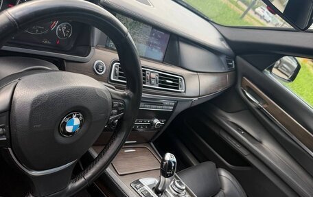 BMW 7 серия, 2010 год, 1 450 000 рублей, 13 фотография