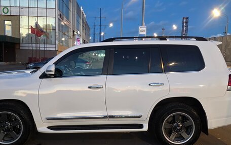 Toyota Land Cruiser 200, 2016 год, 5 900 000 рублей, 8 фотография