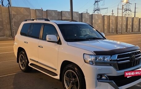 Toyota Land Cruiser 200, 2016 год, 5 900 000 рублей, 3 фотография