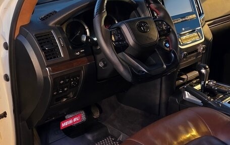 Toyota Land Cruiser 200, 2016 год, 5 900 000 рублей, 11 фотография