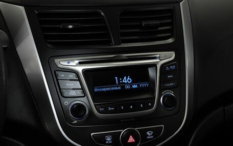 Hyundai Solaris II рестайлинг, 2015 год, 1 110 000 рублей, 10 фотография