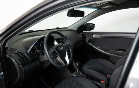 Hyundai Solaris II рестайлинг, 2015 год, 1 110 000 рублей, 5 фотография