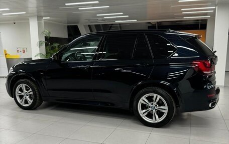 BMW X5, 2018 год, 3 650 000 рублей, 2 фотография