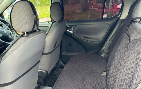 Toyota Vitz, 2003 год, 395 000 рублей, 11 фотография