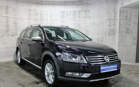 Volkswagen Passat B7, 2013 год, 1 374 000 рублей, 3 фотография