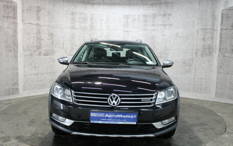 Volkswagen Passat B7, 2013 год, 1 374 000 рублей, 2 фотография