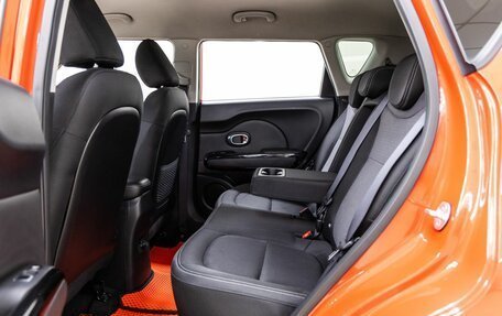 KIA Soul II рестайлинг, 2016 год, 1 398 000 рублей, 16 фотография