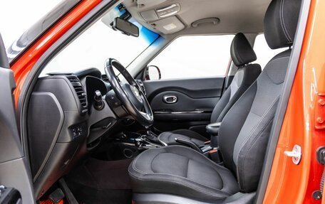 KIA Soul II рестайлинг, 2016 год, 1 398 000 рублей, 33 фотография