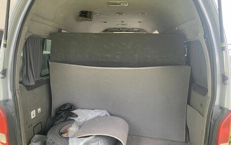 Toyota HiAce H200, 2008 год, 1 800 000 рублей, 10 фотография