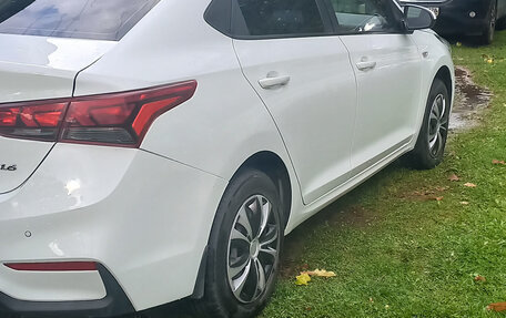 Hyundai Solaris II рестайлинг, 2019 год, 1 020 000 рублей, 3 фотография