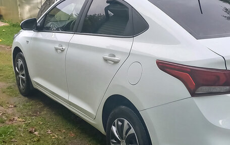 Hyundai Solaris II рестайлинг, 2019 год, 1 020 000 рублей, 4 фотография