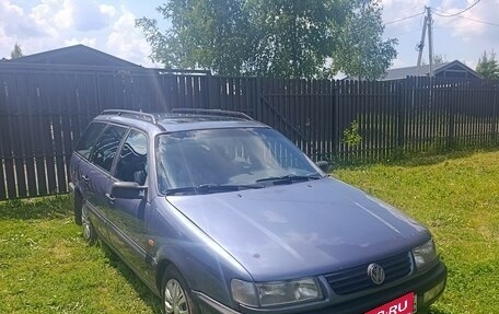 Volkswagen Passat B4, 1993 год, 290 000 рублей, 1 фотография