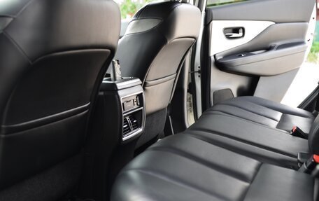 Nissan Murano, 2017 год, 2 700 000 рублей, 12 фотография