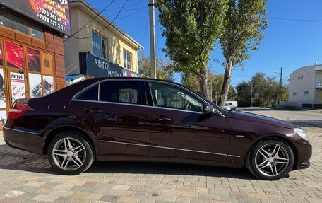 Mercedes-Benz E-Класс, 2011 год, 1 390 000 рублей, 6 фотография
