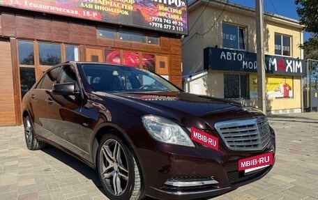 Mercedes-Benz E-Класс, 2011 год, 1 390 000 рублей, 3 фотография