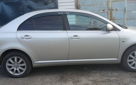Toyota Avensis III рестайлинг, 2005 год, 600 000 рублей, 5 фотография