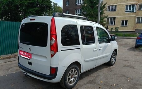 Renault Kangoo II рестайлинг, 2012 год, 700 000 рублей, 3 фотография