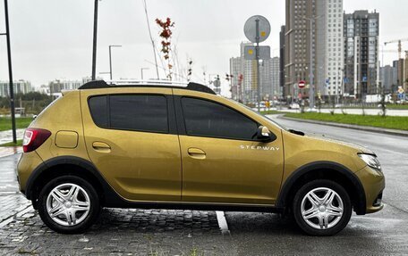 Renault Sandero II рестайлинг, 2017 год, 890 000 рублей, 4 фотография