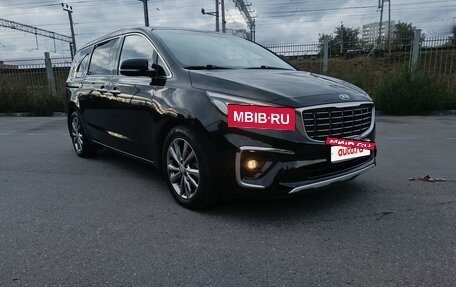 KIA Carnival III, 2019 год, 2 800 000 рублей, 2 фотография