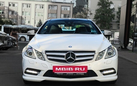 Mercedes-Benz E-Класс, 2012 год, 1 990 000 рублей, 2 фотография