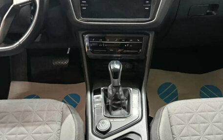 Volkswagen Tiguan II, 2021 год, 3 030 000 рублей, 11 фотография
