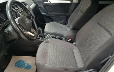 Volkswagen Tiguan II, 2021 год, 3 030 000 рублей, 13 фотография