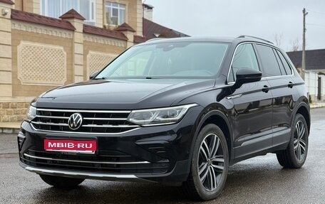 Volkswagen Tiguan II, 2021 год, 3 500 000 рублей, 1 фотография