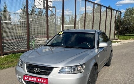Hyundai Sonata VI, 2005 год, 430 000 рублей, 2 фотография