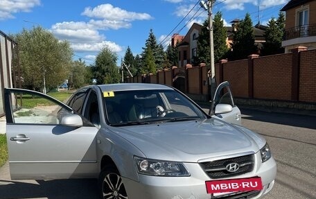 Hyundai Sonata VI, 2005 год, 430 000 рублей, 5 фотография