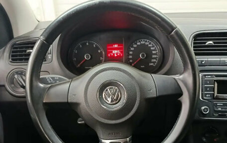 Volkswagen Polo VI (EU Market), 2013 год, 850 000 рублей, 9 фотография