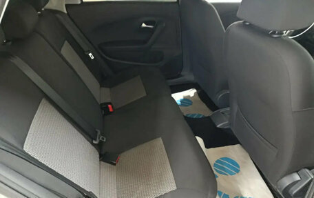 Volkswagen Polo VI (EU Market), 2013 год, 850 000 рублей, 15 фотография