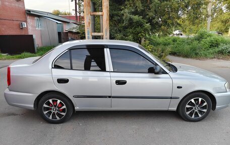 Hyundai Accent II, 2003 год, 350 000 рублей, 3 фотография