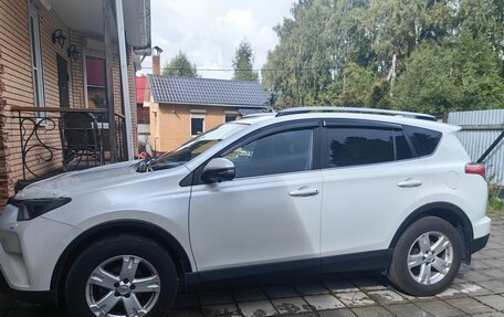 Toyota RAV4, 2019 год, 2 850 000 рублей, 5 фотография