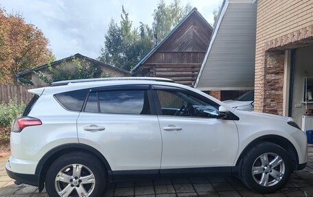 Toyota RAV4, 2019 год, 2 850 000 рублей, 4 фотография
