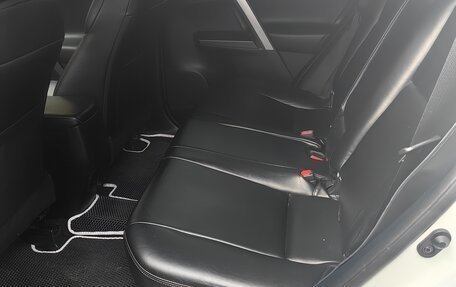Toyota RAV4, 2019 год, 2 850 000 рублей, 7 фотография
