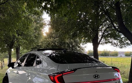 Hyundai Sonata VIII, 2022 год, 2 700 000 рублей, 2 фотография