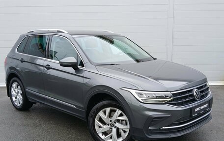 Volkswagen Tiguan II, 2021 год, 3 100 000 рублей, 3 фотография